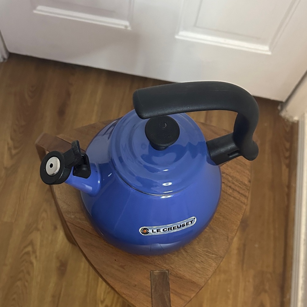 Le Creuset Cobalt Blue Stovetop Whistling Kettle with Black Handle - Picture 3 of 7